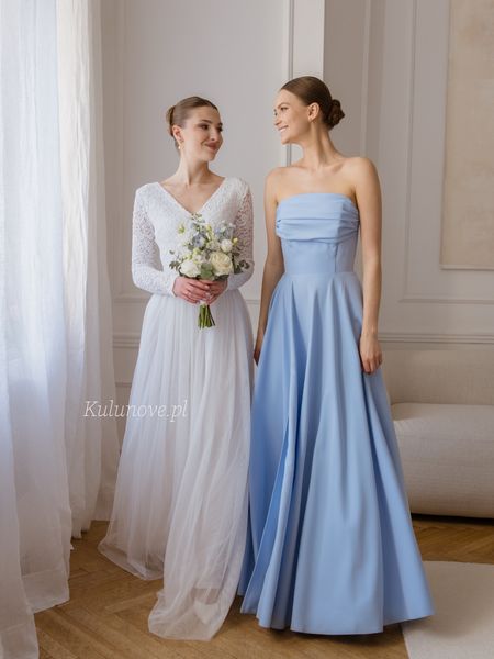 Zaklina - elegant wedding dress with lace top and tulle