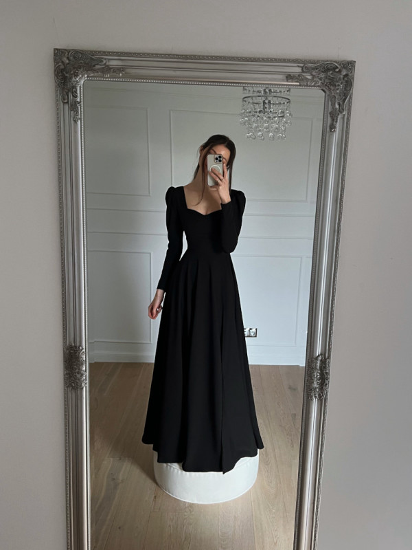 Julia - retro style long sleeve dress with buffets in black