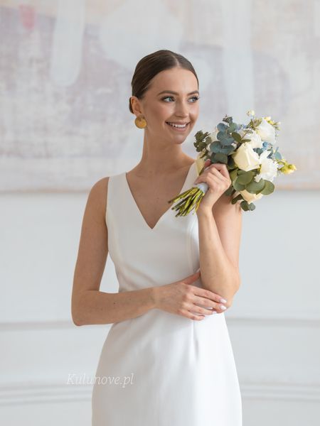 Agatha - classic pencil midi dress with V neckline