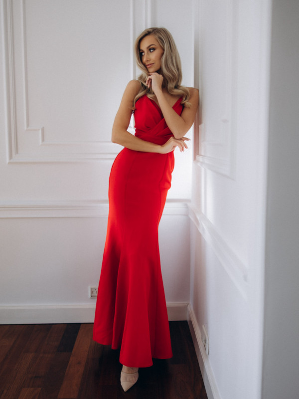 Andrea fish - red simple dress with envelope neckline with pleats