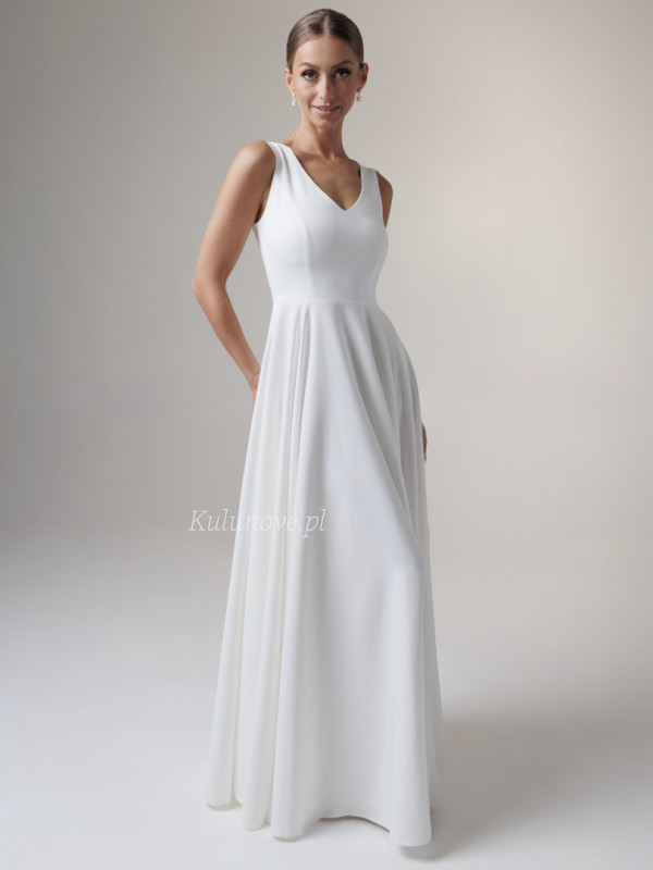 Cynthia - a classic, simple gown in cream color