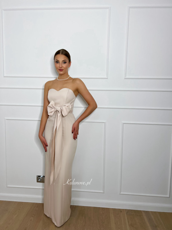 Darling - fitted light beige dress with bow and corseted heart neckline
