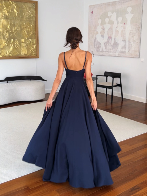 Elisabeth maxi - navy blue dress with a very open bottom with an overlapping neckline