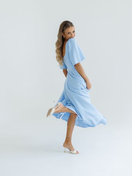 Elowen - blue dress with built-in shoulders and flared bottom