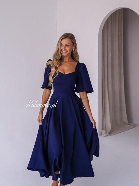 Elowen – an elegant navy blue midi dress with flared sleeves