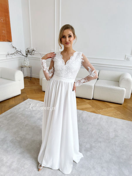 Marietta - white wedding dress with lace sleeves