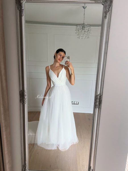 Ana - simple princess style tulle maxi wedding dress with straps
