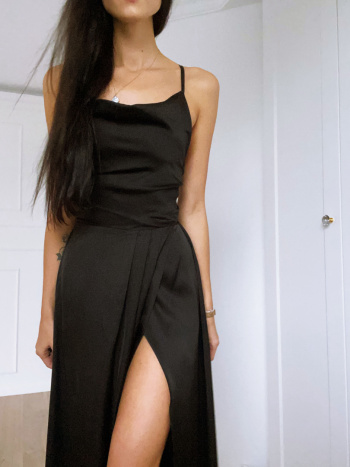 Ava - satin evening gown in black