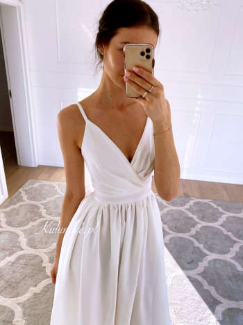 Elisabeth - simple wedding dress with overlap neckline in ecru color