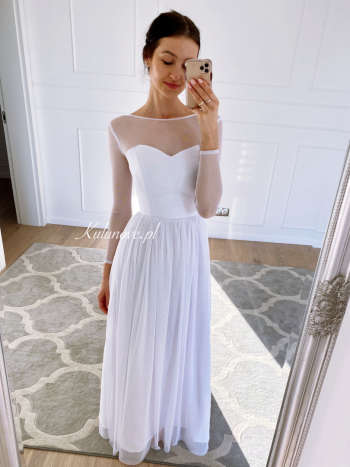 Mona - classic simple wedding dress with elastic sleeves