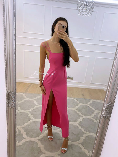 Barbie dress - różowa sukienka maxi z dekoltem na plecach