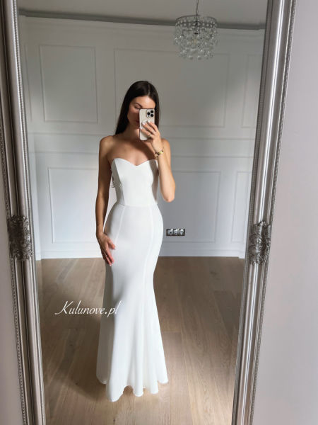 Monalisa - fitted corset wedding dress in the shape of a fishnet