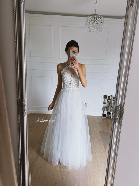 Berta - princess wedding dress with tulle skirt and lace corset