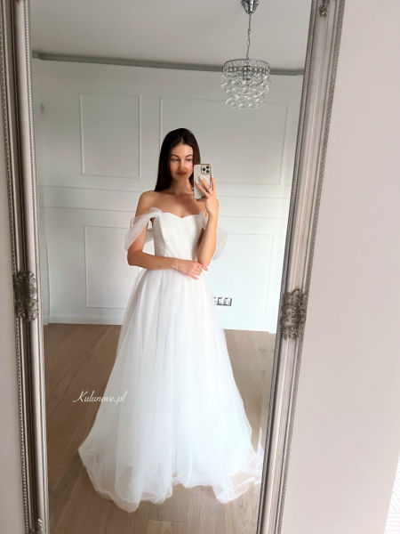 Selena wedding - tulle wedding dress with covered shoulders and falling sleeves