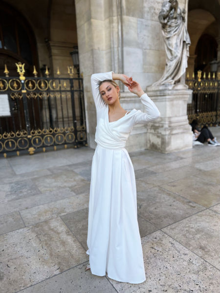 Gold-plated ecru bolero with buttons