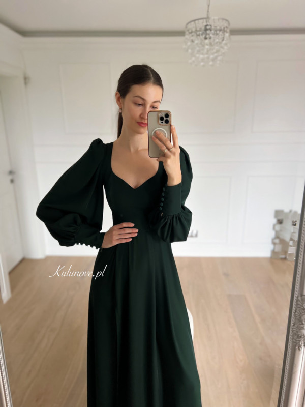 Taylor - flared maxi dress with buff sleeves and pockets in bottle green color
