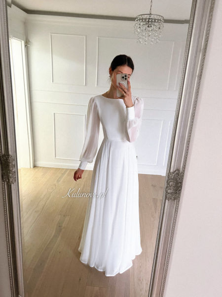 Georgia - minimalist chiffon wedding dress with long sleeves