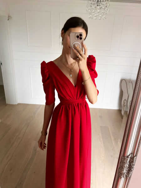 Laurell - long red dress with crease