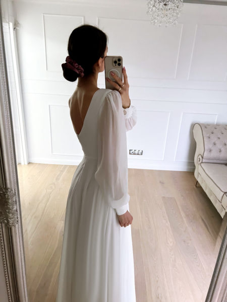 Georgia - minimalist chiffon wedding dress with long sleeves