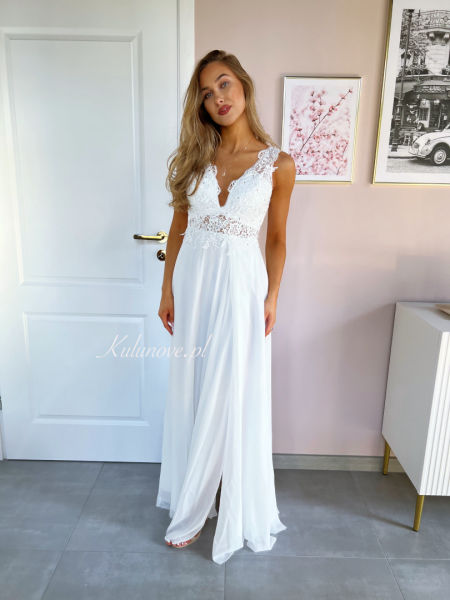 Violine - wedding dress with lace bodice and muslin hem