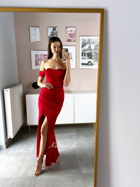 Marissa red - fitted evening maxi dress in Spanish style