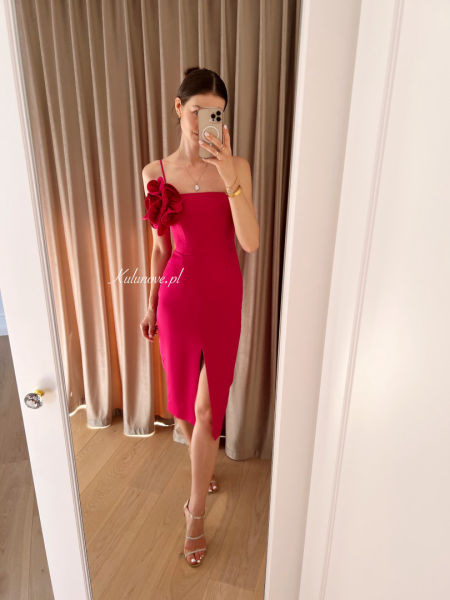 Floral - Fitted pencil midi dress with fuchsia colored flower