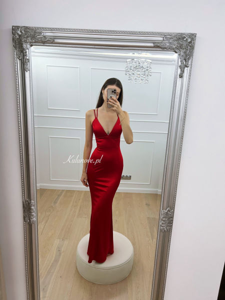 Sandra - tight fish dress with deep neckline and tie backs