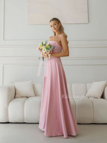 Hannah - a long, dusty pink dress with a plain top