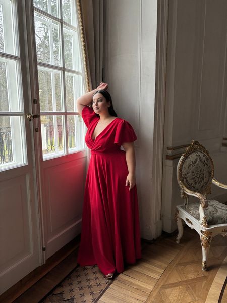 Jennifer A392 - elegant red maxi dress with short sleeves and overlap neckline