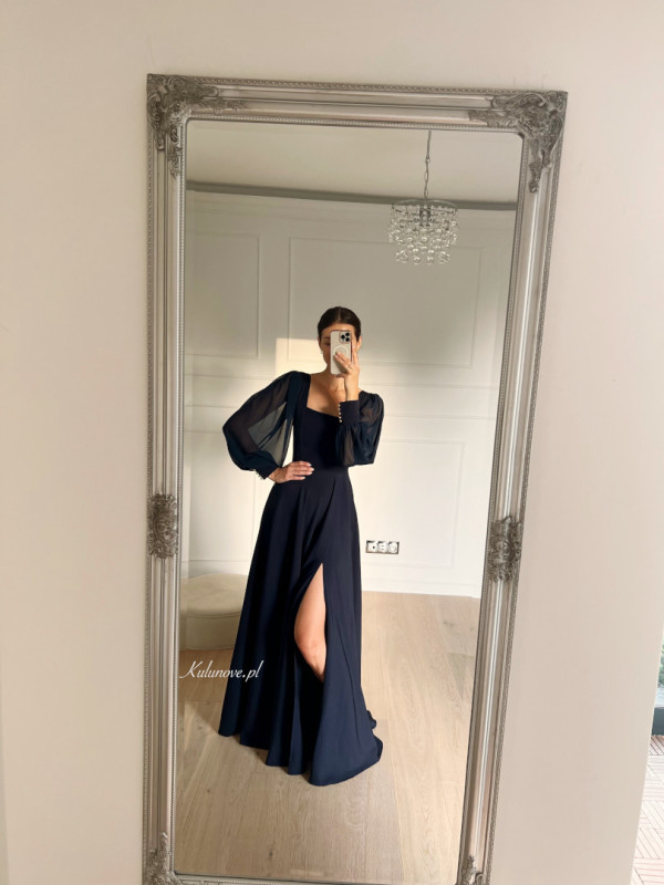 Lea - navy blue spread dress with karo neckline and buff sleeves