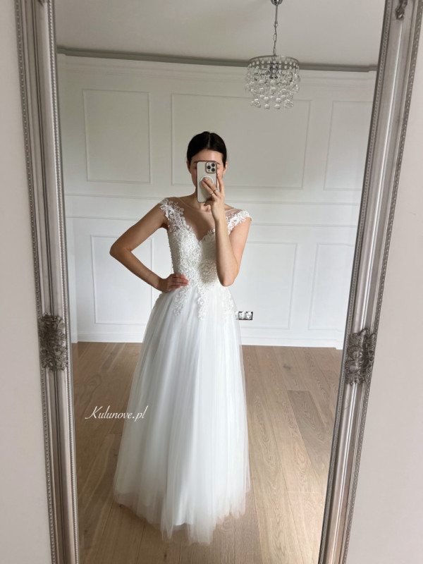 Mandy - princess wedding dress with built-in lace top