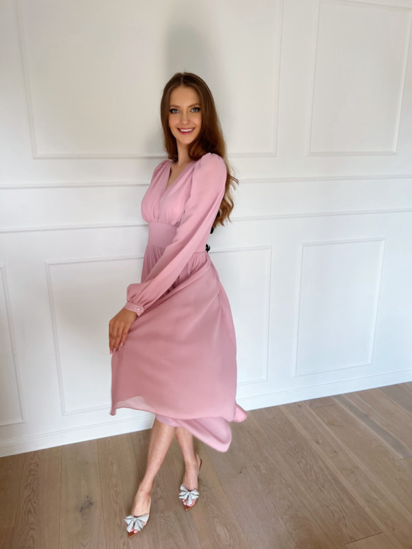 Merida pink - medium length dress with long sleeves and glittering flecks