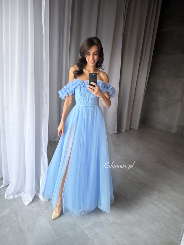 Moana - blue tulle dress with tied corset revealing shoulders