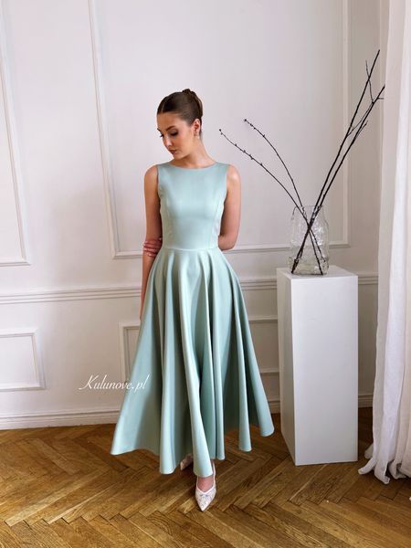 Nora midi - subtle midi dress with built-in neckline in sage color