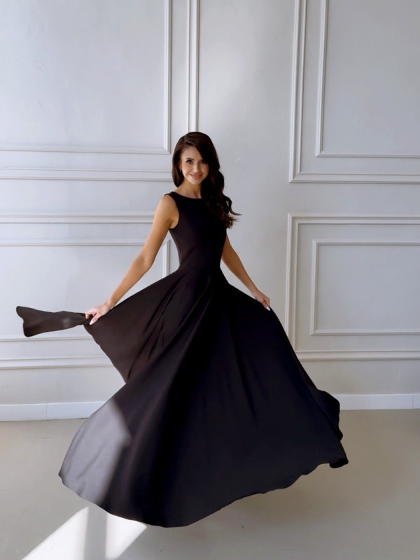 Nora maxi - black minimalist dress with halter neckline and delicate back cutout