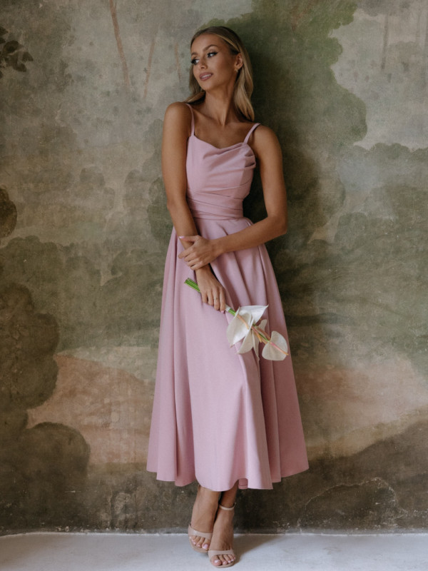 Odetta - romantic midi dress in dirty pink with a corset top and airy bottom
