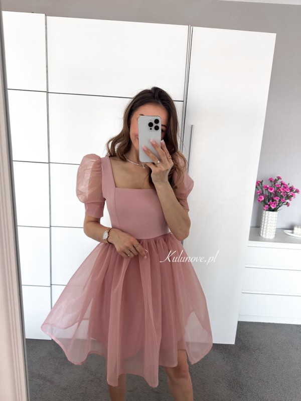 Pin up girl - mini dress in powder pink with buff sleeves