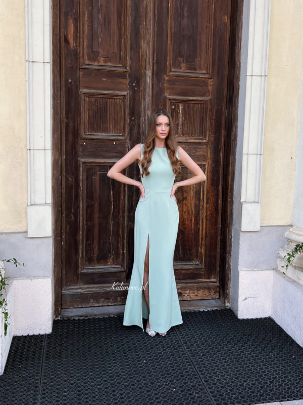 Prima - minimalist dress with halter neckline in sage color