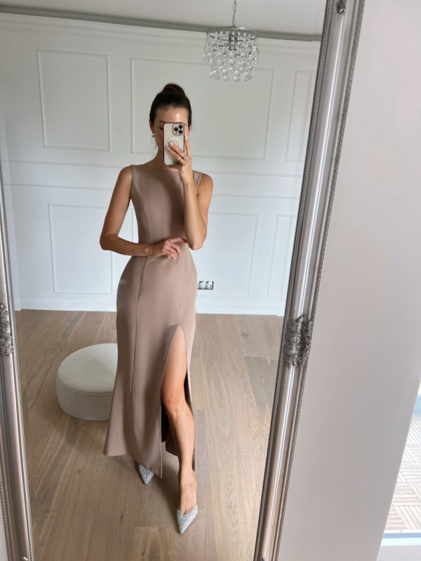 Prima cappucino - minimalist built-in maxi dress with back neckline