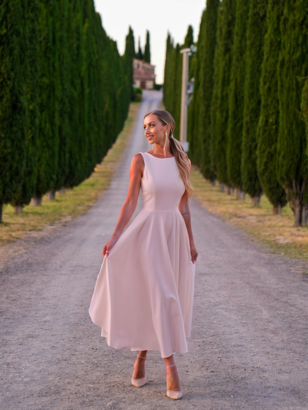 Prima - built-in light beige midi length dress with back neckline