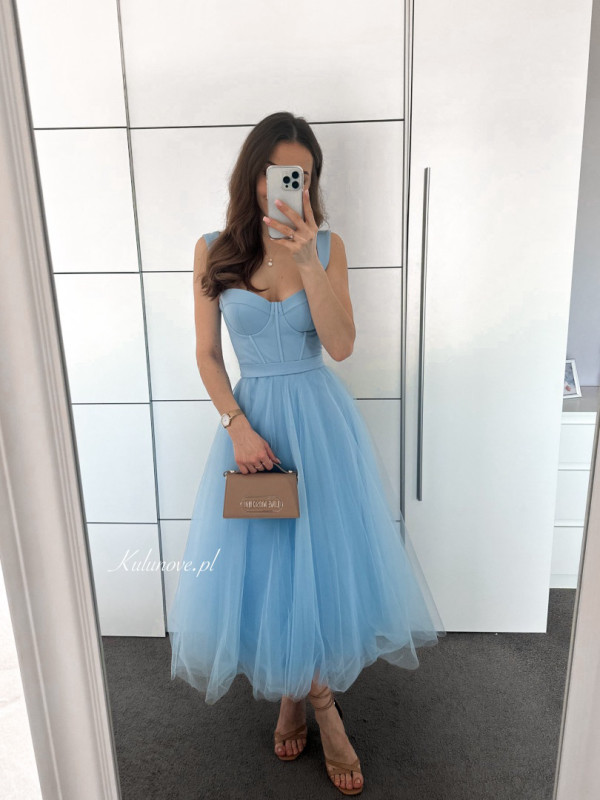 Promise midi - blue airy strapless dress with padded bustline