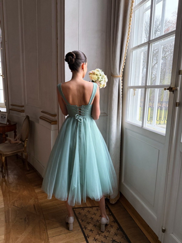 Promise midi - mint flared strapless midi dress with padded top