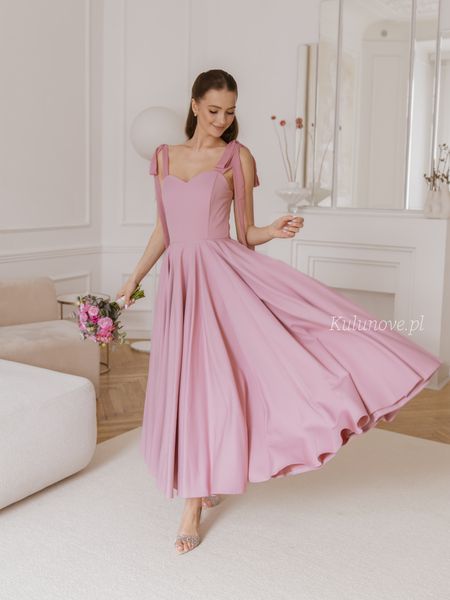 Scarlet - flared romantic midi dress in dirty pink for a party with ties on the shoulders
