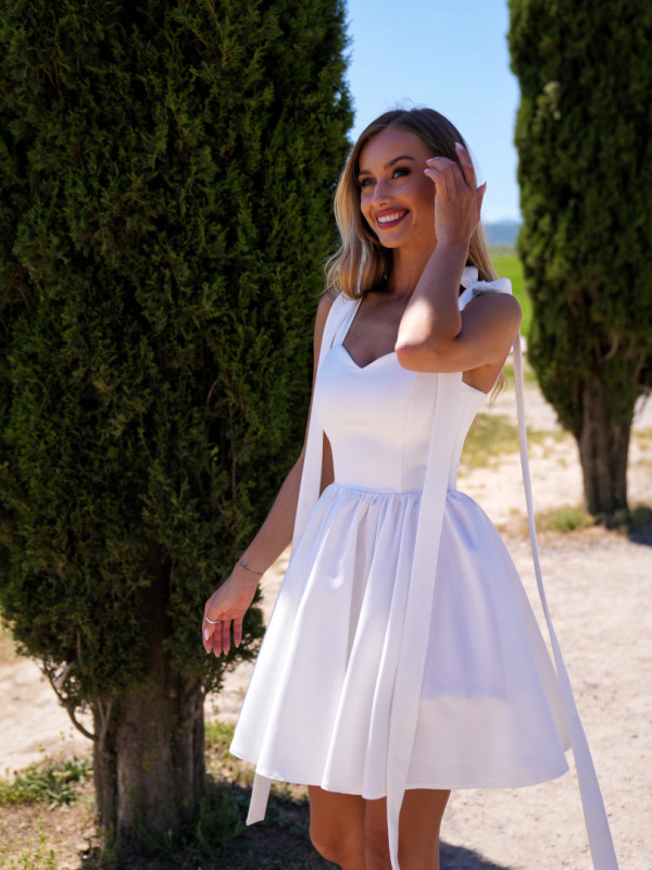 Scarlet - mini wedding dress with shoulder ties and heart neckline
