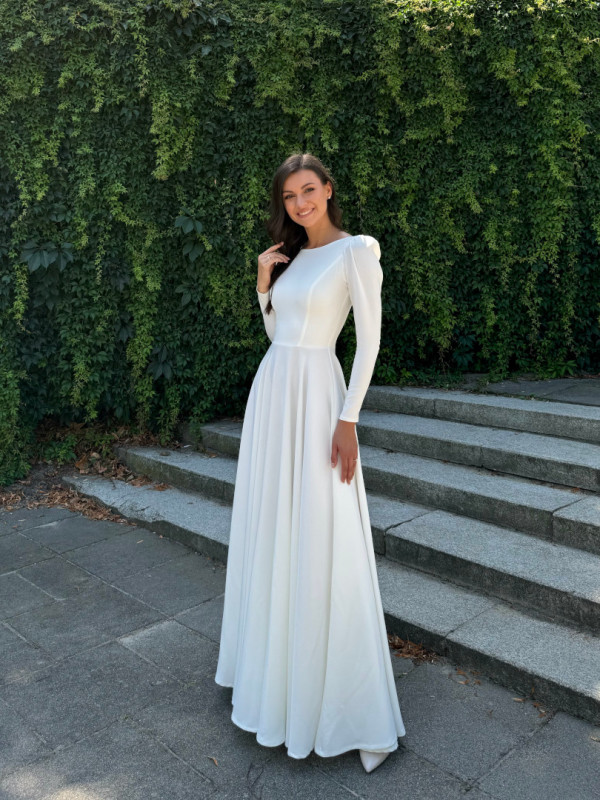 Snow - long sleeve wedding dress on a wide circle