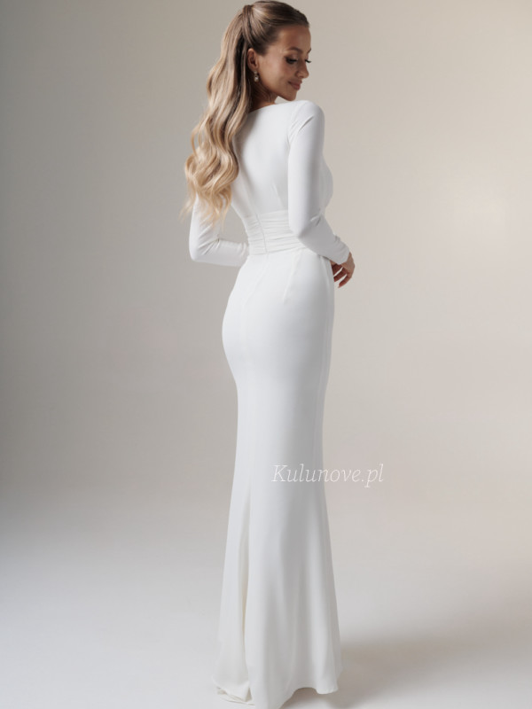 Elodie - classic long sleeve clinging dress