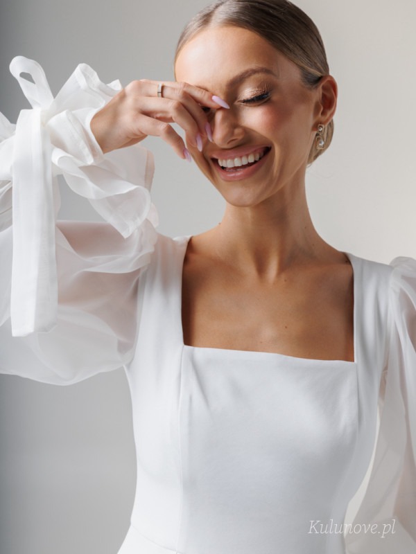 Claire - minimalist gown with romantic transparent sleeves finished with a bow