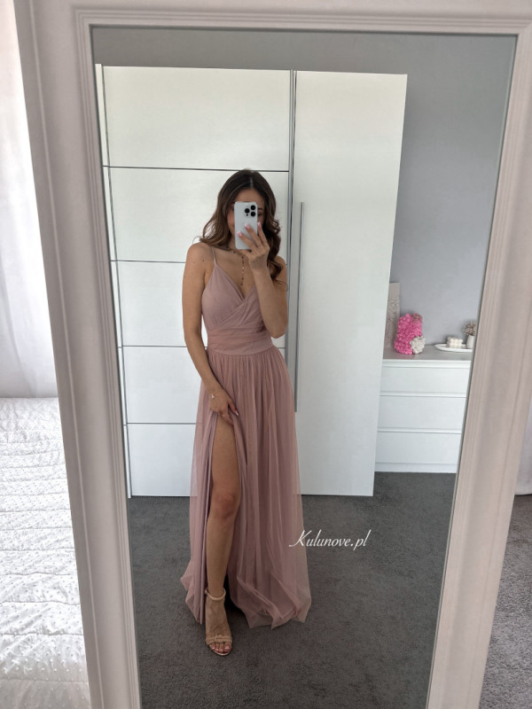 Zuri - powder pink delicate dress made of tulle with thin straps