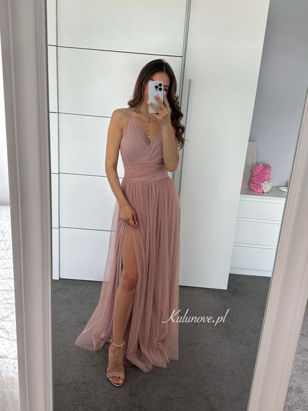 Zuri - powder pink delicate dress made of tulle with thin straps